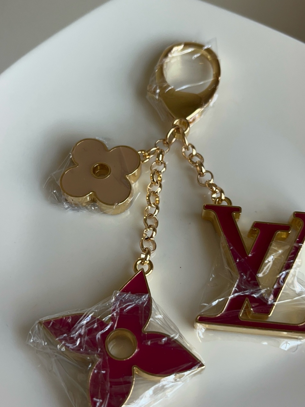 ***Louis Vuitton LOGO Bag Charm & Key Holder with Monogram Flower Enamel Motifs